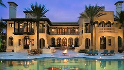 Countdown to  in style. TripAdvisor picked some amazing party hotspots throughout the U.S. for revelers to ring in the New Year. While these rentals seem fit only for the rich and famous --some start as low as $, per night.